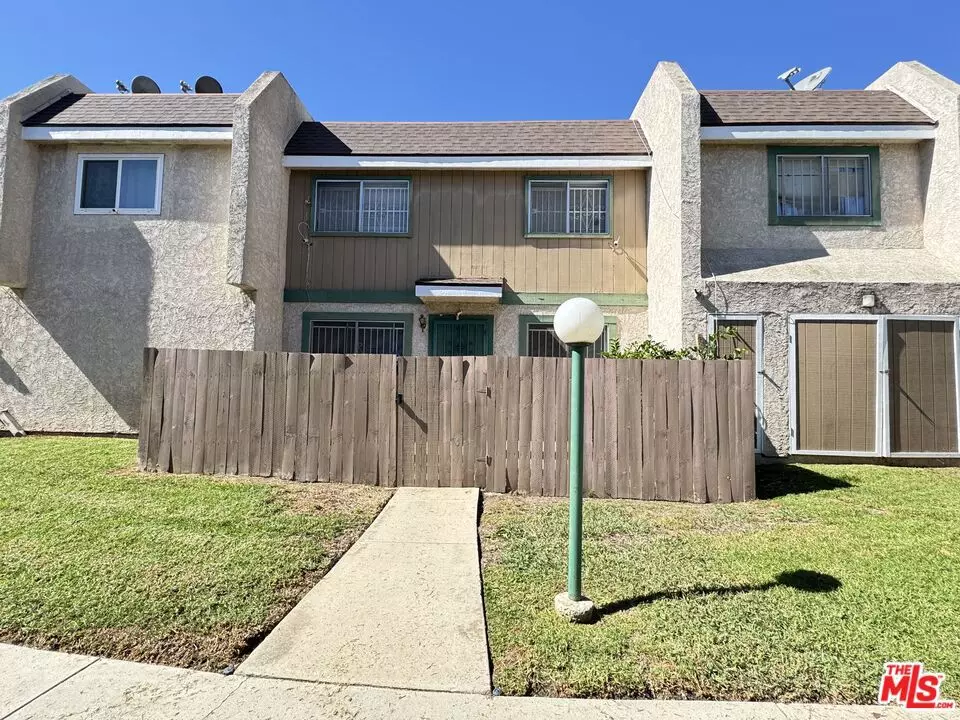 Compton, CA 90220,157 S Wilmington AVE #L