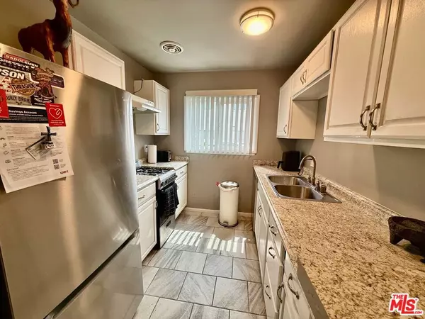 North Hollywood, CA 91605,7141 Coldwater Canyon AVE #5