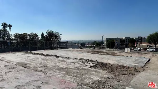 912 E Altadena DR, Altadena, CA 91001