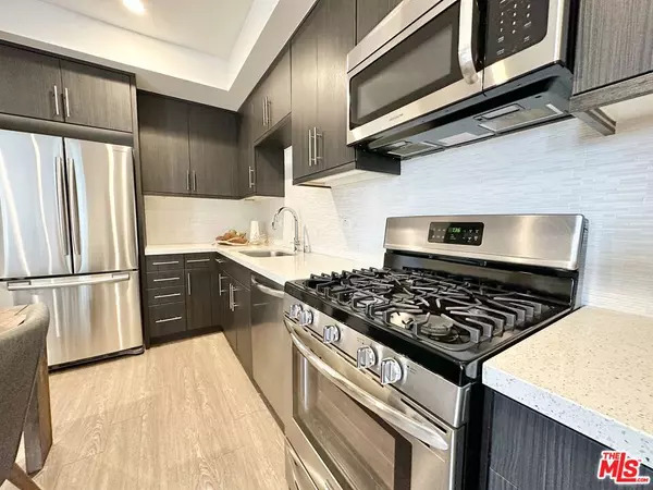 North Hollywood, CA 91601,11405 Chandler BLVD #403