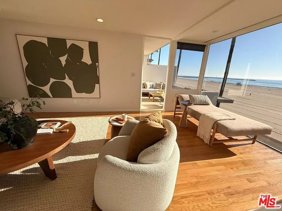 Marina Del Rey, CA 90292,6 Northstar ST #304