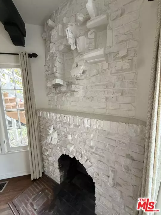 Los Angeles, CA 90039,3188 Atwater AVE