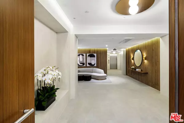 Los Angeles, CA 90024,1644 Malcolm AVE #420