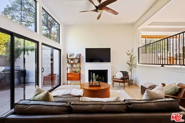 207 S Oakland AVE #A, Pasadena, CA 91101