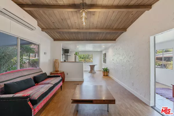 Calabasas, CA 91302,1667 Las Virgenes Canyon RD #9