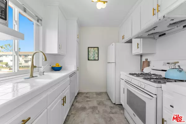 Los Angeles, CA 90034,10980 Palms BLVD #5