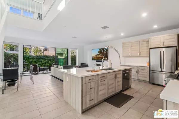 Palm Springs, CA 92264,234 Mayfair WAY