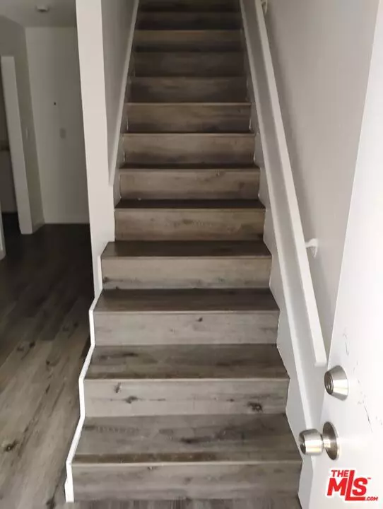 Los Angeles, CA 90003,5939 S San Pedro ST