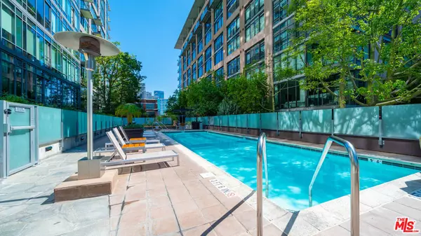 Los Angeles, CA 90015,1111 S Grand AVE #605