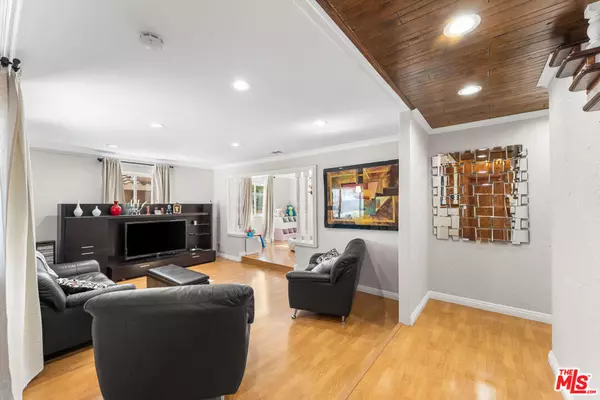 Victorville, CA 92395,18032 Mariner DR