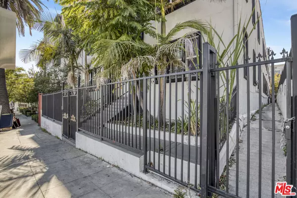 Los Angeles, CA 90006,969 S Serrano AVE