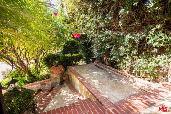 Los Angeles, CA 90032,5129 Chester ST