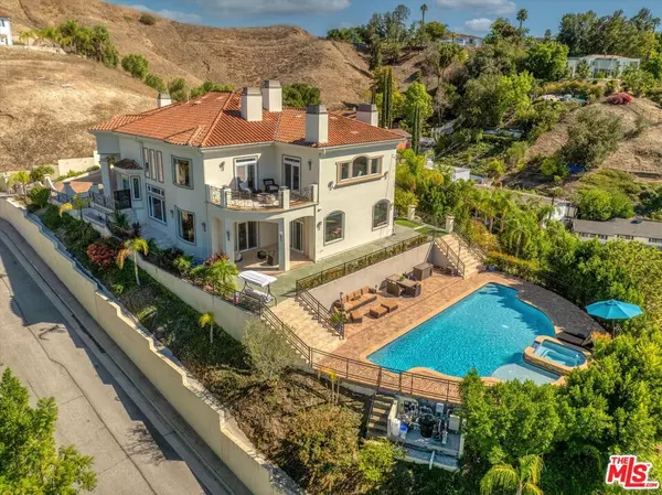 Woodland Hills, CA 91364,22470 Sueno RD