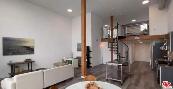 Los Angeles, CA 90066,4133 Redwood AVE #4013