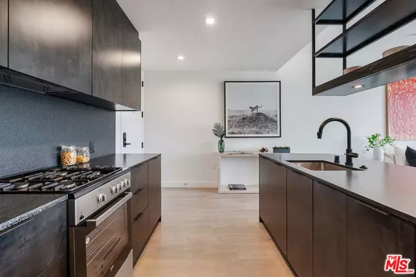 Los Angeles, CA 90034,10700 Tabor ST #318