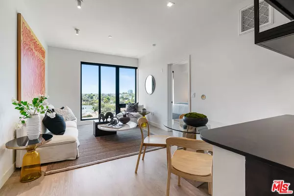 Los Angeles, CA 90034,10700 Tabor ST #318