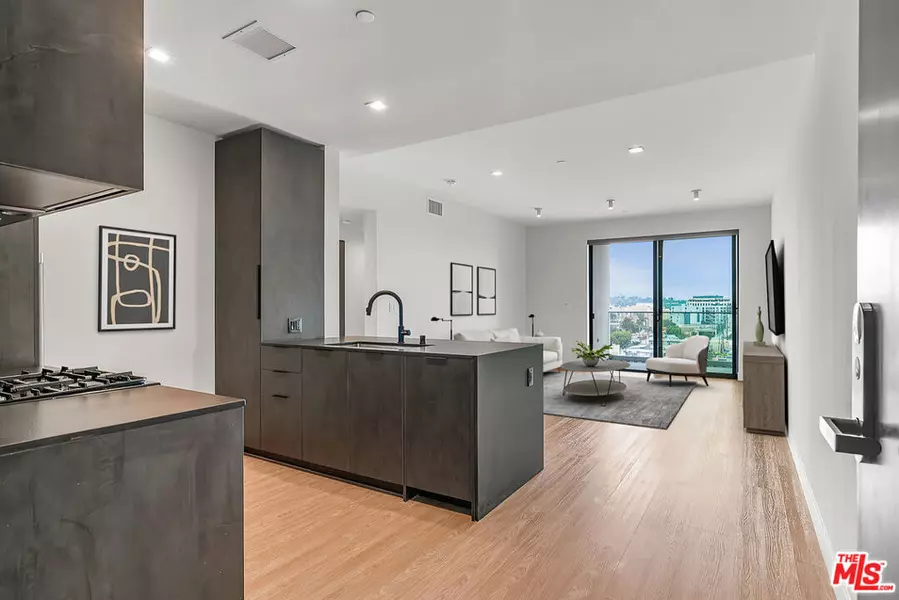 3688 Overland AVE #521, Los Angeles, CA 90034