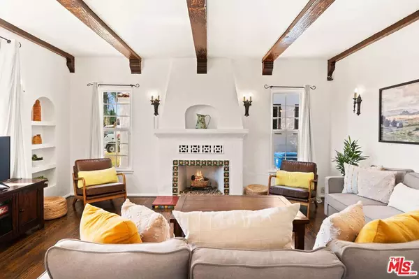 Los Angeles, CA 90044,1117 W 81st ST