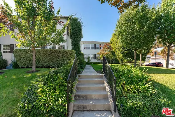 1701 Stearns DR #3, Los Angeles, CA 90035