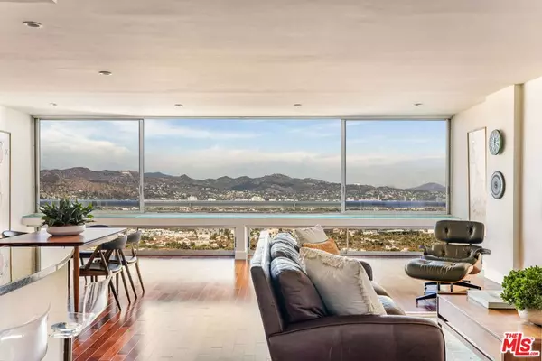 Los Angeles, CA 90067,2220 Avenue Of The Stars #1803