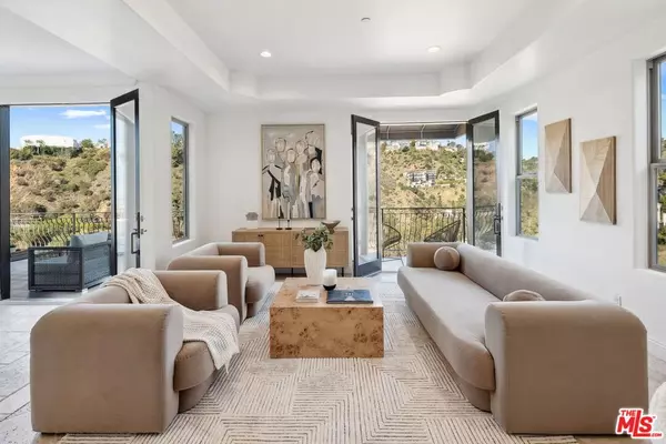 8031 Floral AVE, Los Angeles, CA 90046