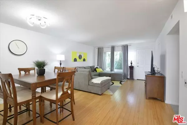 Long Beach, CA 90804,1335 Newport AVE #107