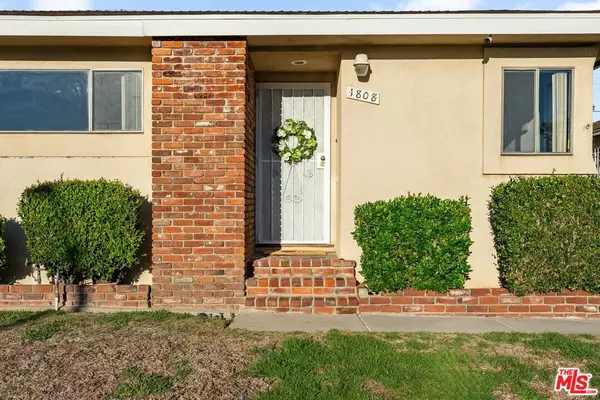 Compton, CA 90222,1808 N Elva AVE