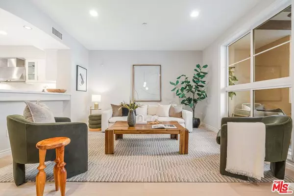 Playa Vista, CA 90094,13031 Villosa PL #102