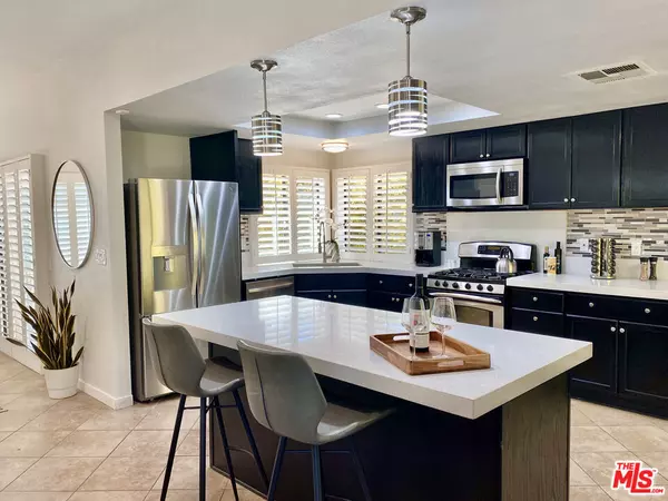 Palm Desert, CA 92260,44509 Baden CT