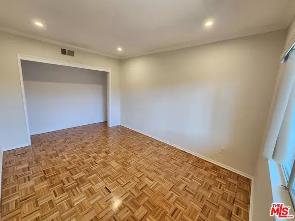 North Hollywood, CA 91606,6342 Morse AVE #309