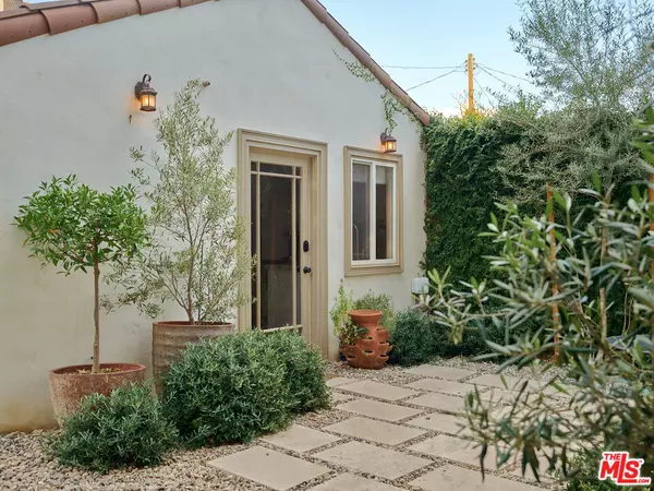 South Pasadena, CA 91030,1730 Monterey RD