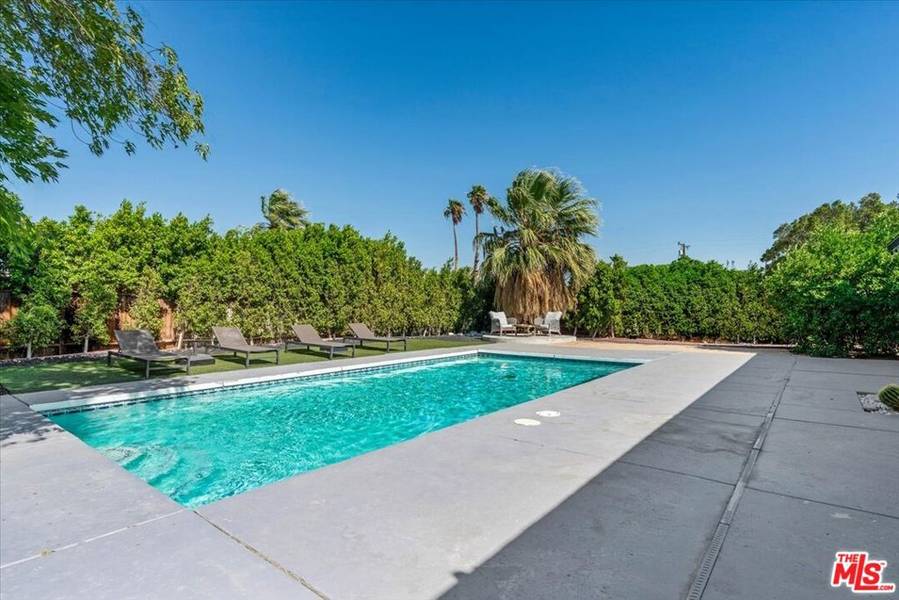 1808 E Francis DR, Palm Springs, CA 92262