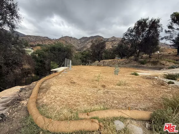 Altadena, CA 91001,243 Taos RD