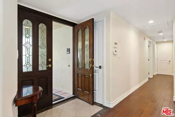 Los Angeles, CA 90056,6636 Wooster AVE