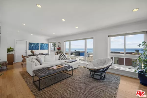Manhattan Beach, CA 90266,118 7th ST