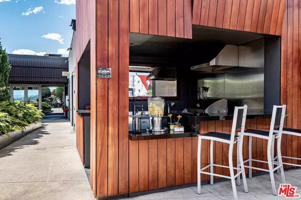 Los Angeles, CA 90028,6250 Hollywood BLVD #9I