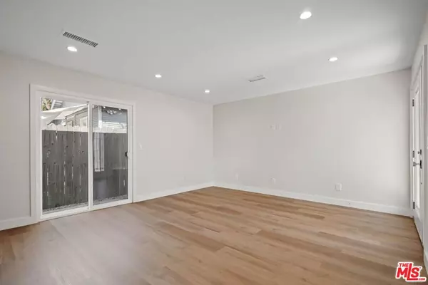 Pasadena, CA 91104,1561 Elizabeth Street