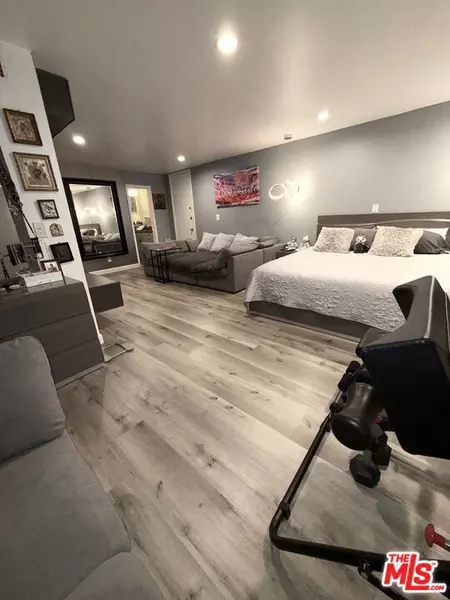 843 4th ST #207, Santa Monica, CA 90403