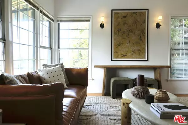 Los Angeles, CA 90026,2969 - 2971 London ST