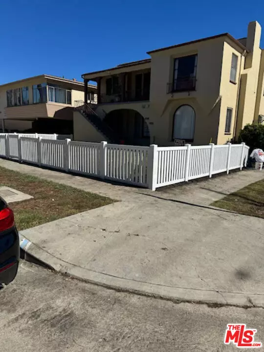 Los Angeles, CA 90035,1068 S Wooster ST