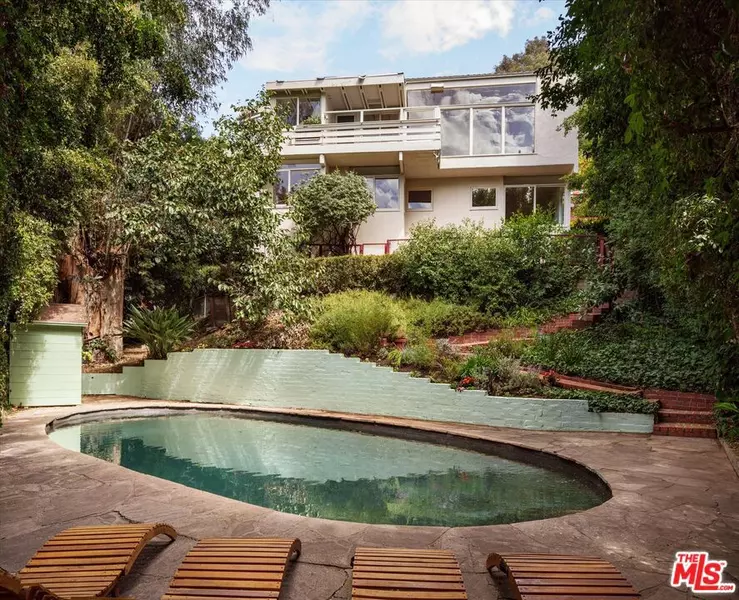 2764 Outpost DR, Los Angeles, CA 90068