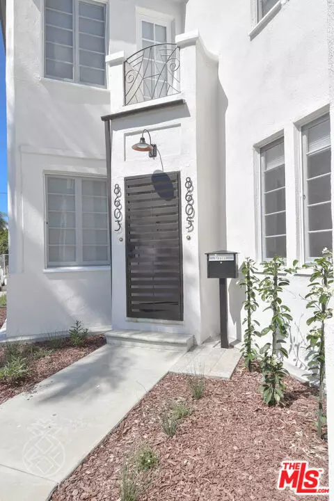 8603 Whitworth, Los Angeles, CA 90035