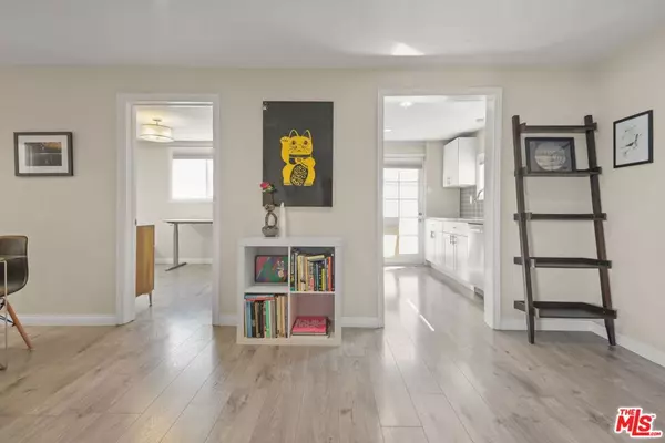 Los Angeles, CA 90019,1656 S Rimpau BLVD