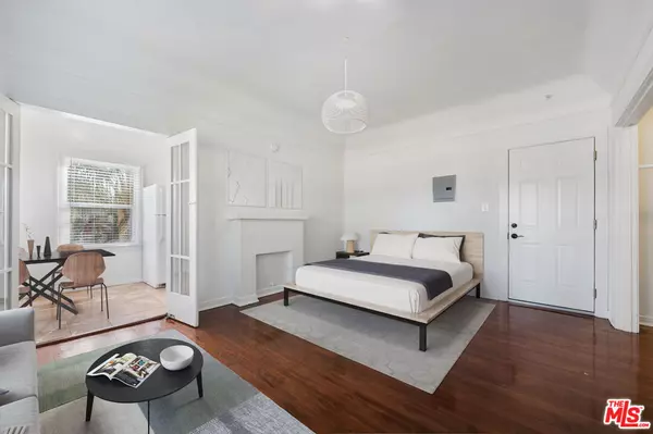 Los Angeles, CA 90026,1044 N BONNIE BRAE ST #206