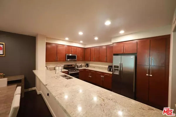 Sherman Oaks, CA 91401,14412 Killion ST #303