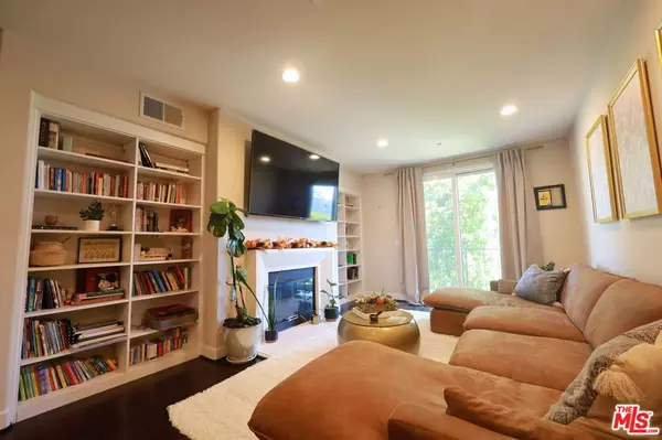 Sherman Oaks, CA 91401,14412 Killion ST #303