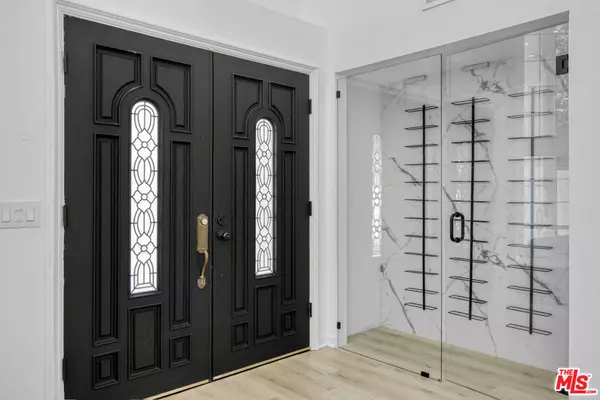 Porter Ranch, CA 91326,19668 Pine Valley WAY