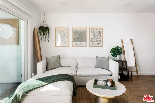 Malibu, CA 90265,20638 Pacific Coast HWY #00009-17