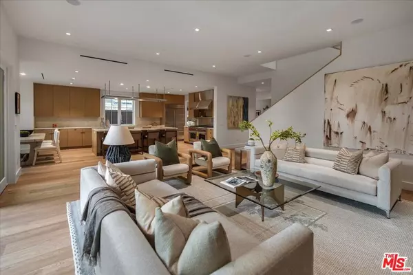 Los Angeles, CA 90049,541 S Westgate AVE