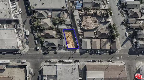 Los Angeles, CA 90011,2212 S Compton AVE